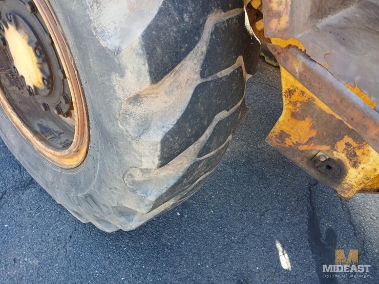 1983-caterpillar-920-image-10