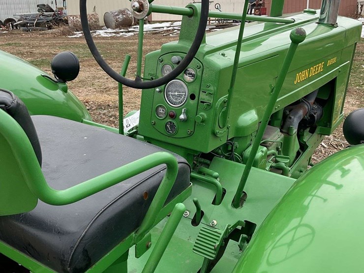 john-deere-70-image-8