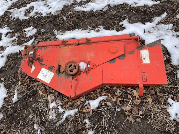 case-222-78-lawn-and-garden-tractor-w/-mower-deck-and-snow-blower-image-49