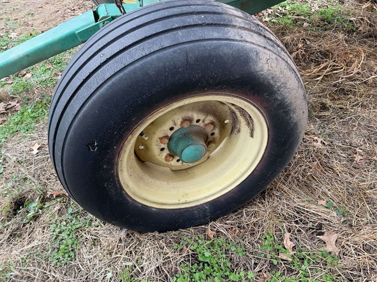 gravity-flow-wagon-image-17