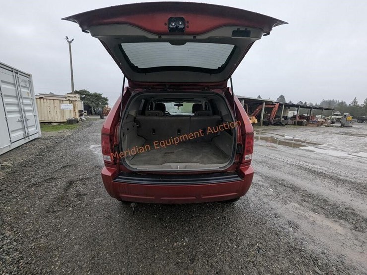 jeep-grand-cherokee-laredo-image-18