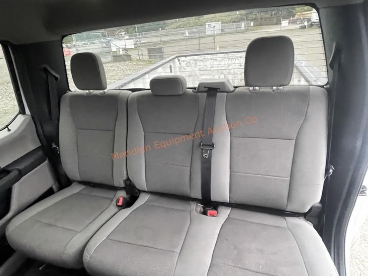 2021-ford-f350-xl-image-16