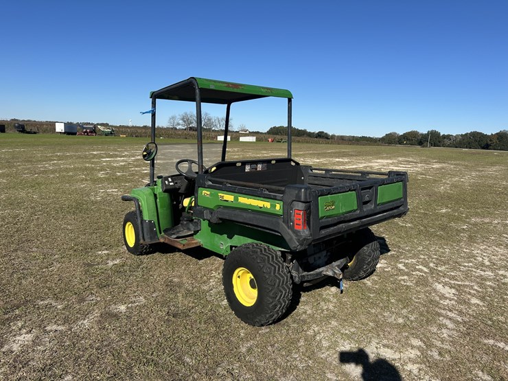 john-deere-gator-image-2
