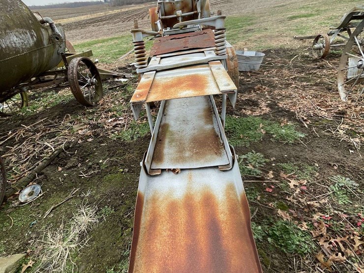 vintage-bale-press-on-steel-image-4