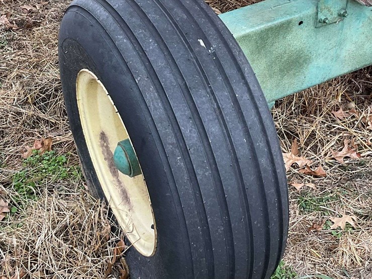 gravity-flow-wagon-image-5