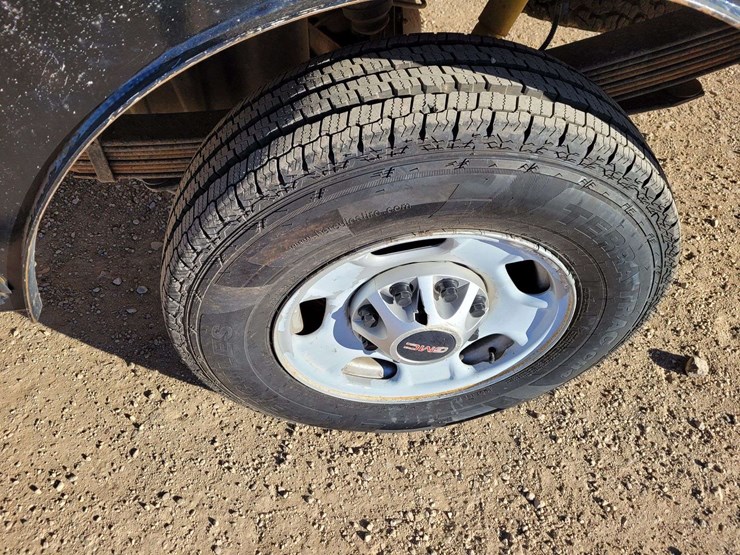 gmc-sierra-2500-image-20