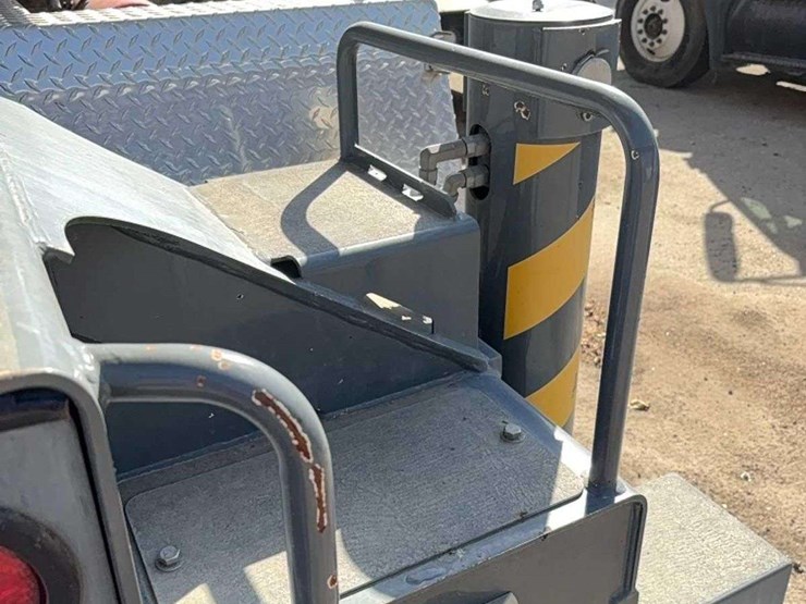 2013-grove-tms9000e-image-44