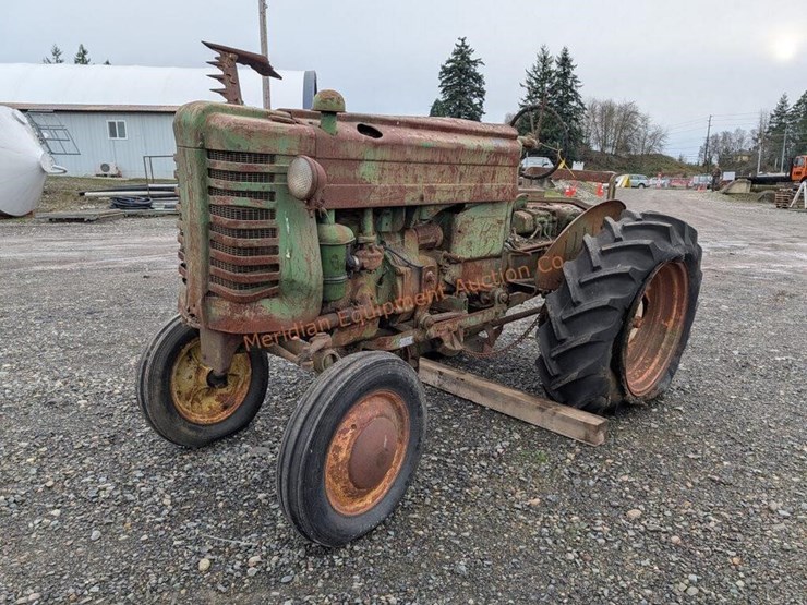 john-deere-m-image-1