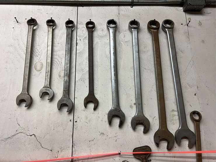 wall-of-tools-image-28