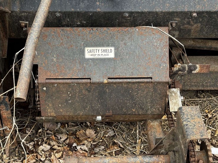 deutz-allis-6-row-corn-head-w/ac-pickup-reel-attachment-image-20