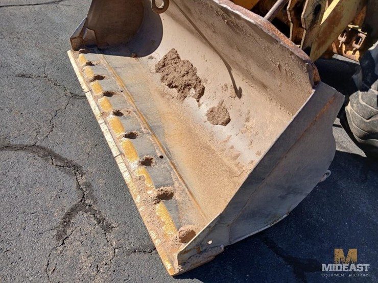 1983-caterpillar-920-image-13