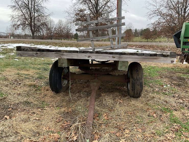 hay-wagon-w/-john-deere-running-gear-image-2