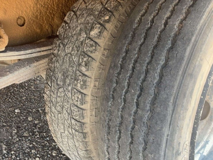 2006-chevrolet-w3500-image-38