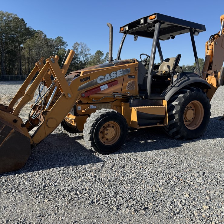 CASE 580N