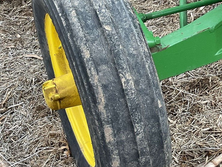 john-deere-70-image-44