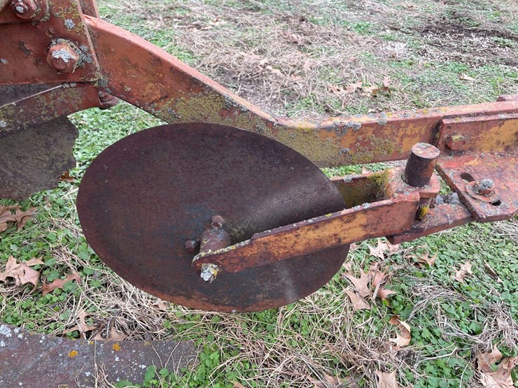 allis-chalmers-3-bottom-mounted-plow-image-23