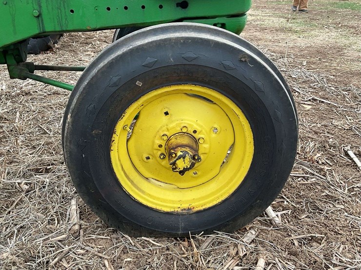 john-deere-70-image-32