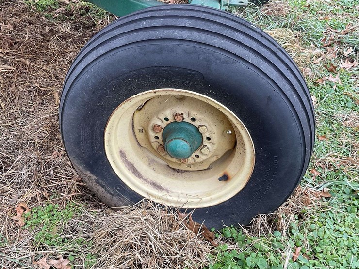 gravity-flow-wagon-image-6