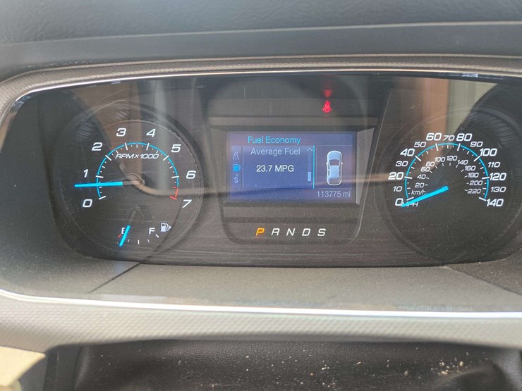 2013-ford-taurus-se-sedan-4d-image-16