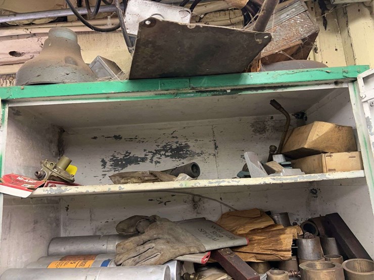 tool-cabinets-with-contents-and-arc-welder-image-9