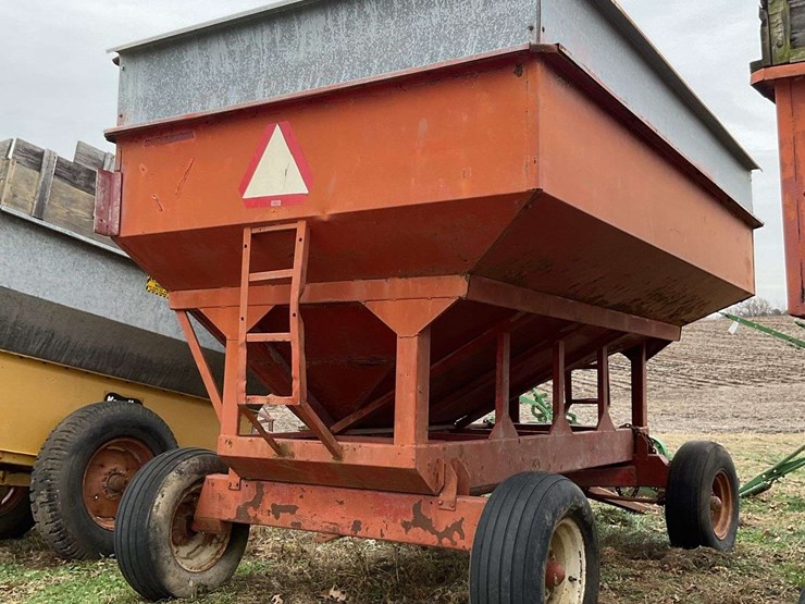 gravity-flow-wagon-image-4