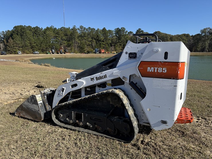 bobcat-mt85-image-2