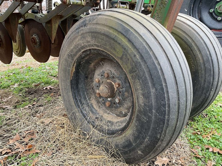 great-plains-solid-stand-15-image-40