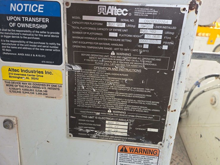 2009-international-7300-image-21