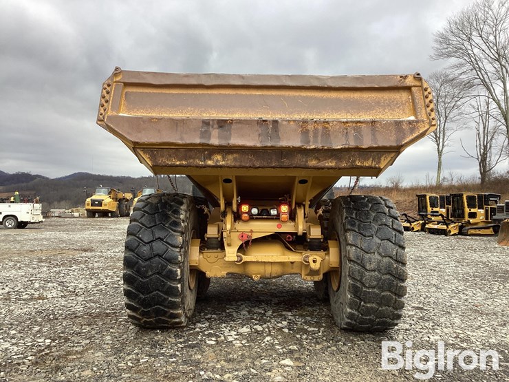 2017-caterpillar-745c-image-6