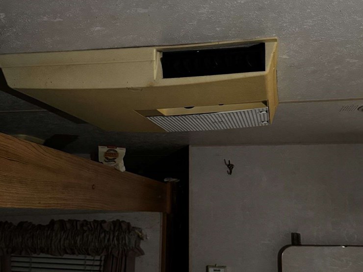 coachmen-catalina-lite-hw-22'-travel-trailer-image-23