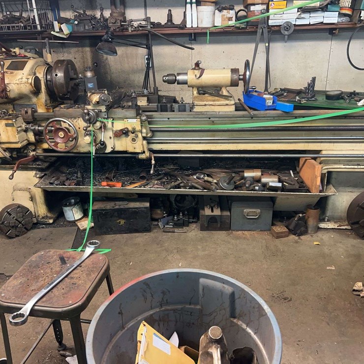 Large Lathe And Lathe Supplies