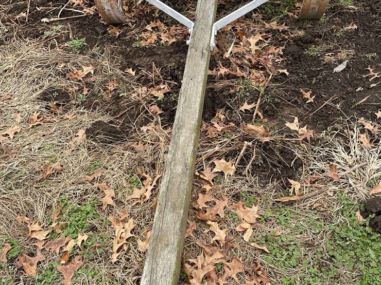 vintage-bale-press-on-steel-image-10