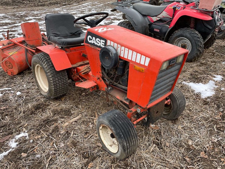 case-222-78-lawn-and-garden-tractor-w/-mower-deck-and-snow-blower-image-8