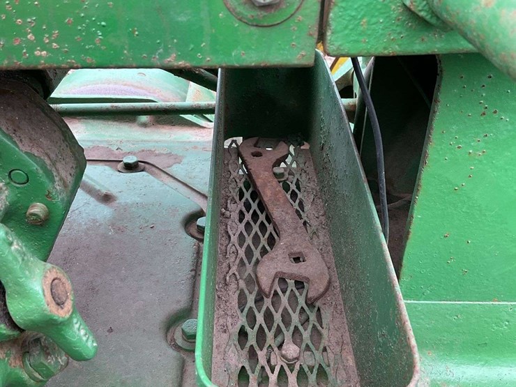 john-deere-70-image-58