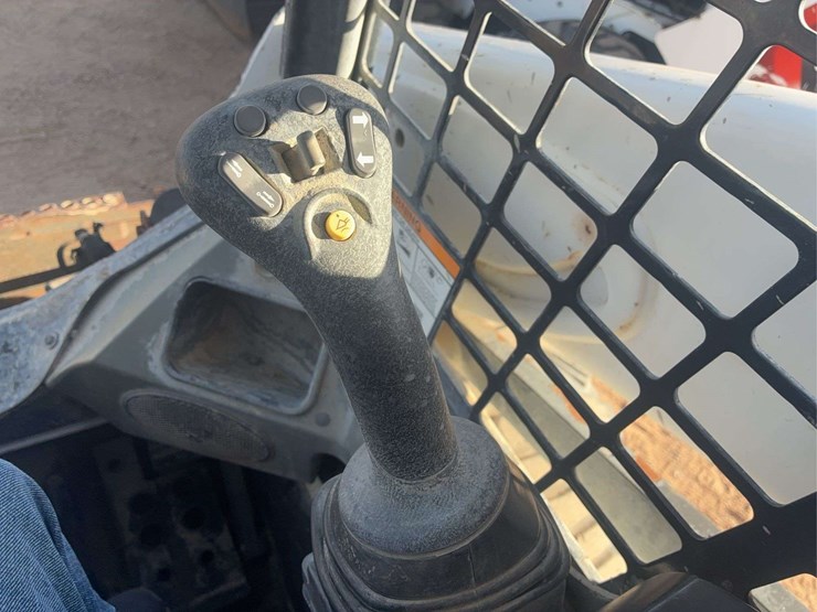 bobcat-s570-image-15