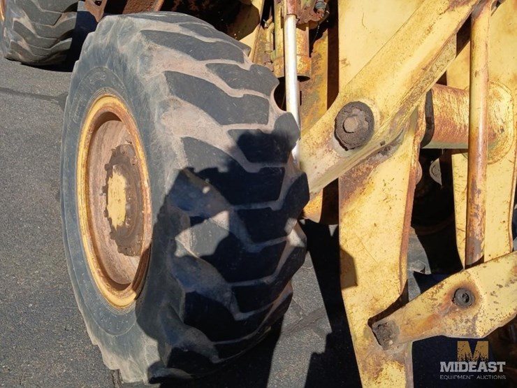 1983-caterpillar-920-image-9