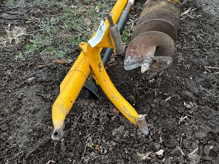 12"-pto-3-pt-post-hole-digger-image-6