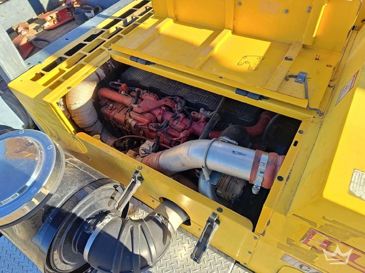 2014-grove-tms700e-image-15