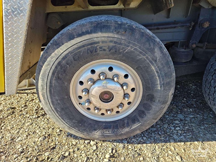 2014-grove-tms700e-image-58