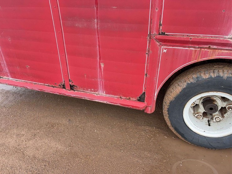horse-transport-5th-wheel-livestock-trailer-image-36
