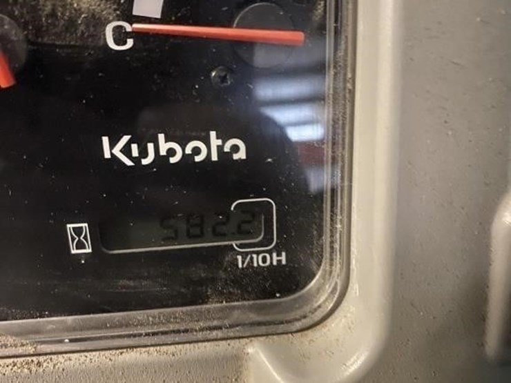 kubota-diesel-582-hours-side-by-side-image-5
