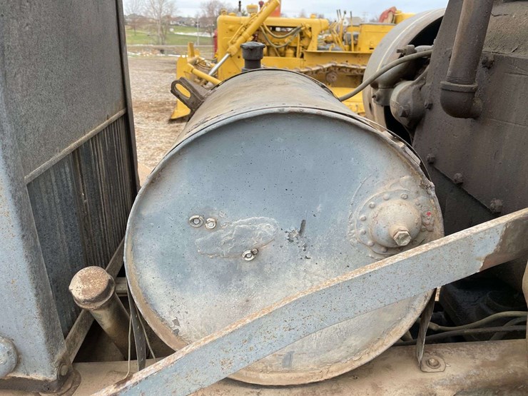 rumley-25-40-wide-front-on-steel-image-22