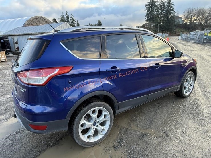 ford-escape-titanium-image-7
