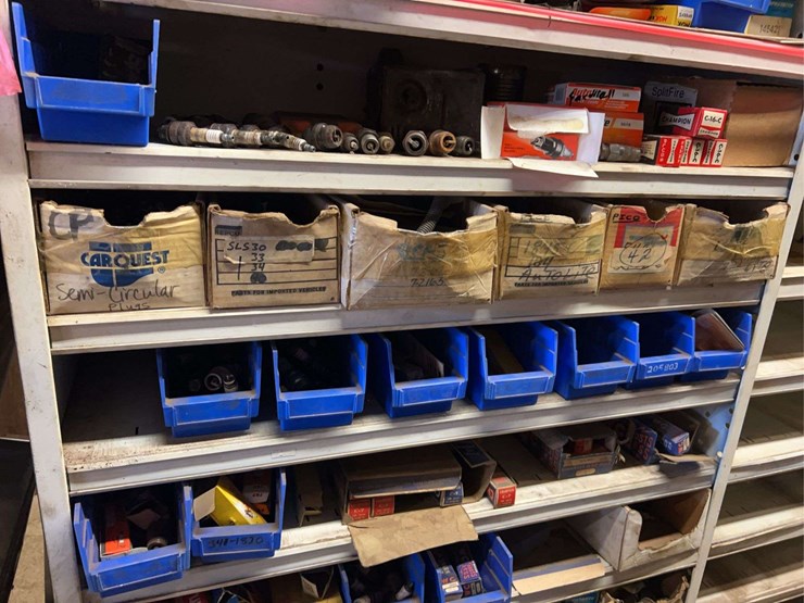 shelving-with-parts-image-12