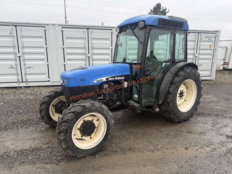 new-holland-tn95fa-image-12