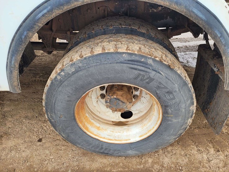 2004-international-7300-image-21