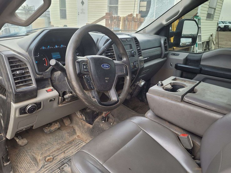 2018-ford-f350-image-10