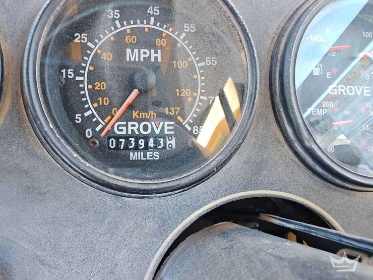 2014-grove-tms700e-image-9