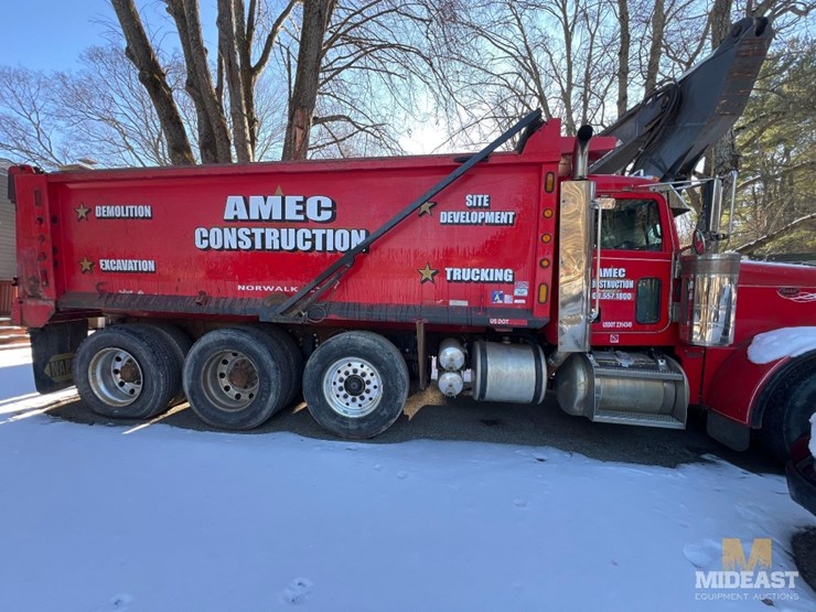 2007-peterbilt-379-tri-axle-dump-truck-image-4