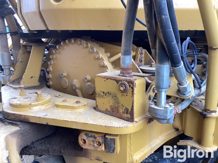 2017-caterpillar-745c-image-18